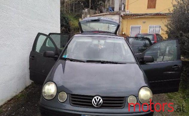 2003' Volkswagen Polo photo #2