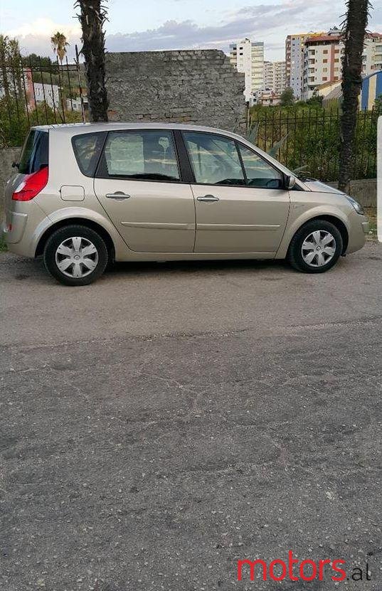 2008' Renault Scenic photo #1