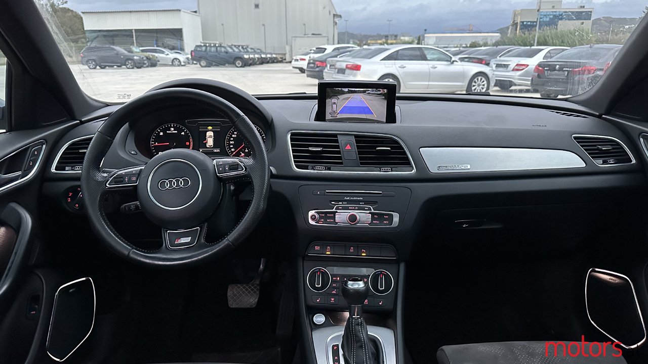 2016' Audi Q3 photo #6