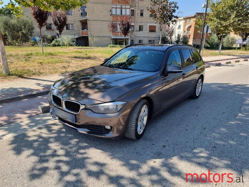 2015' BMW 320 photo #1