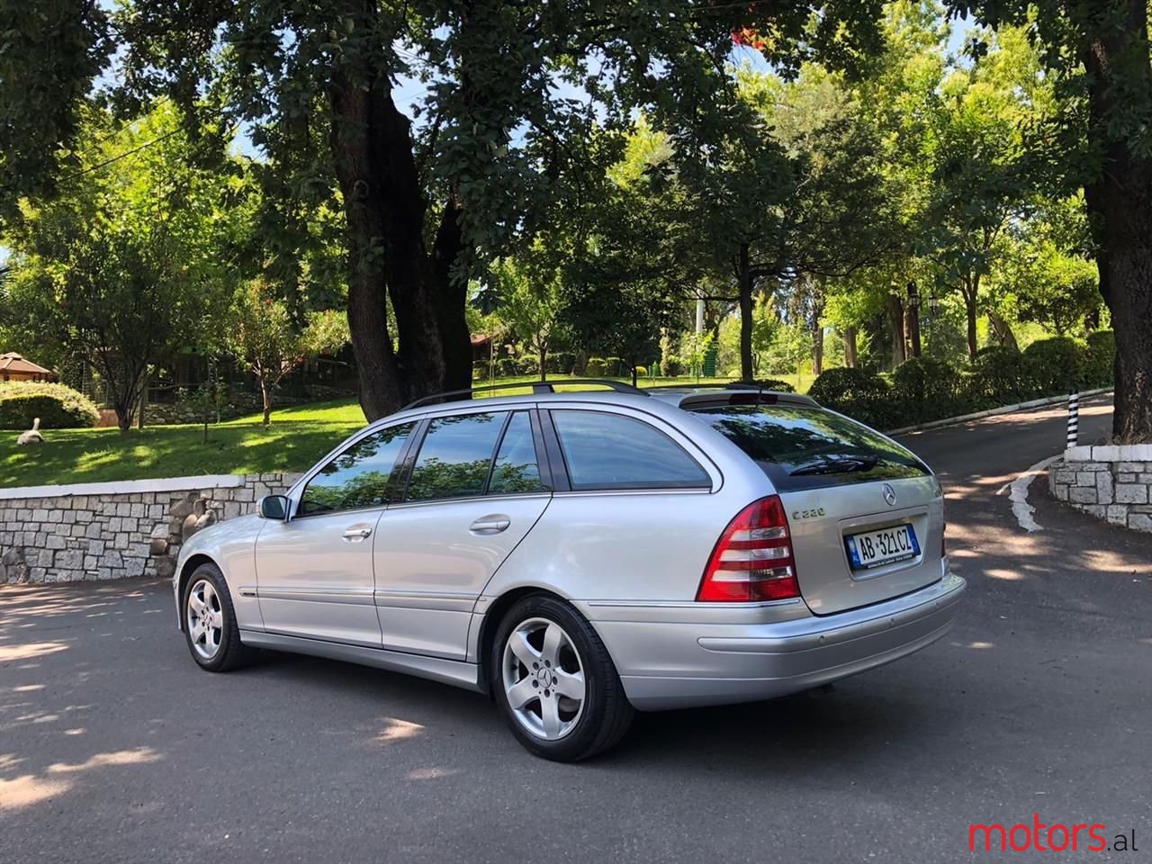 2005' Mercedes-Benz C 220 photo #2