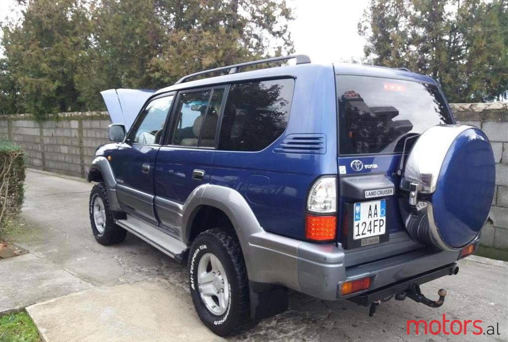2000' Toyota Land Crusier photo #2