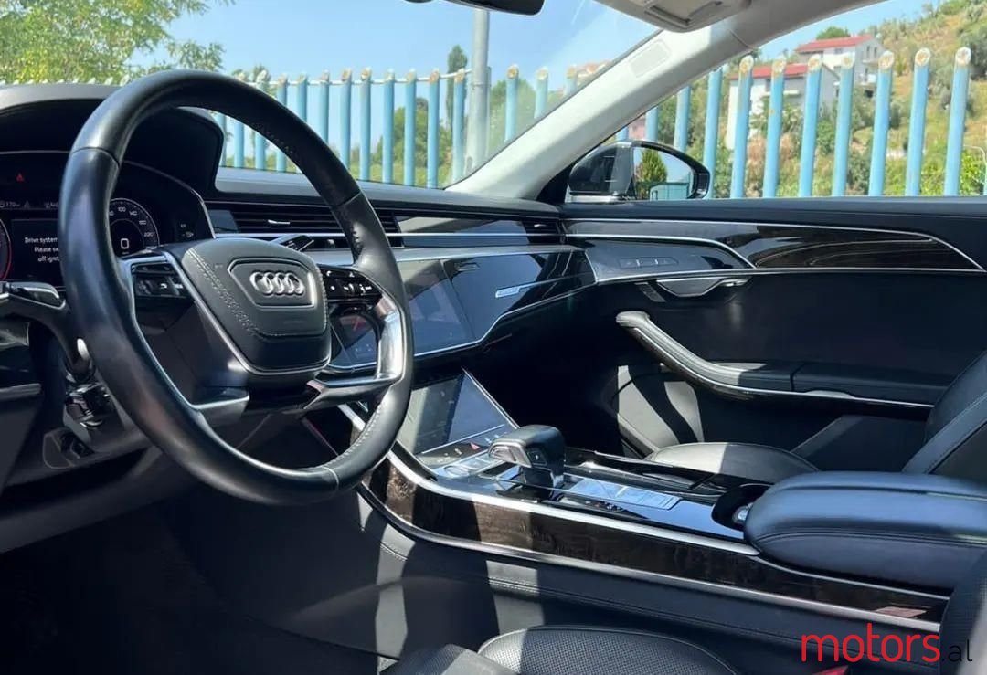 2018' Audi A8 photo #6