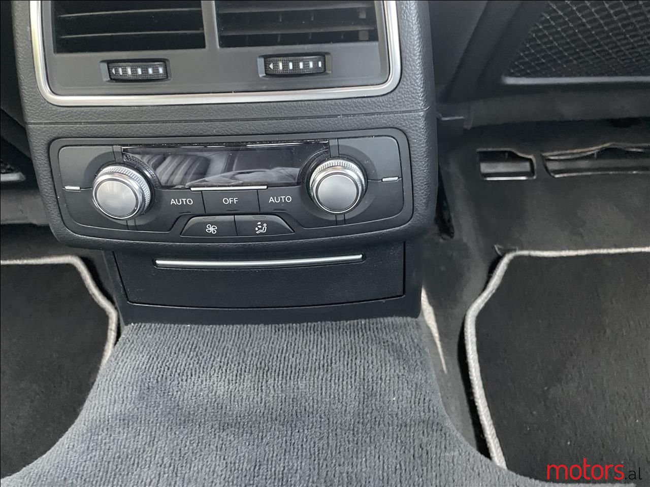 2012' Audi A7 photo #4