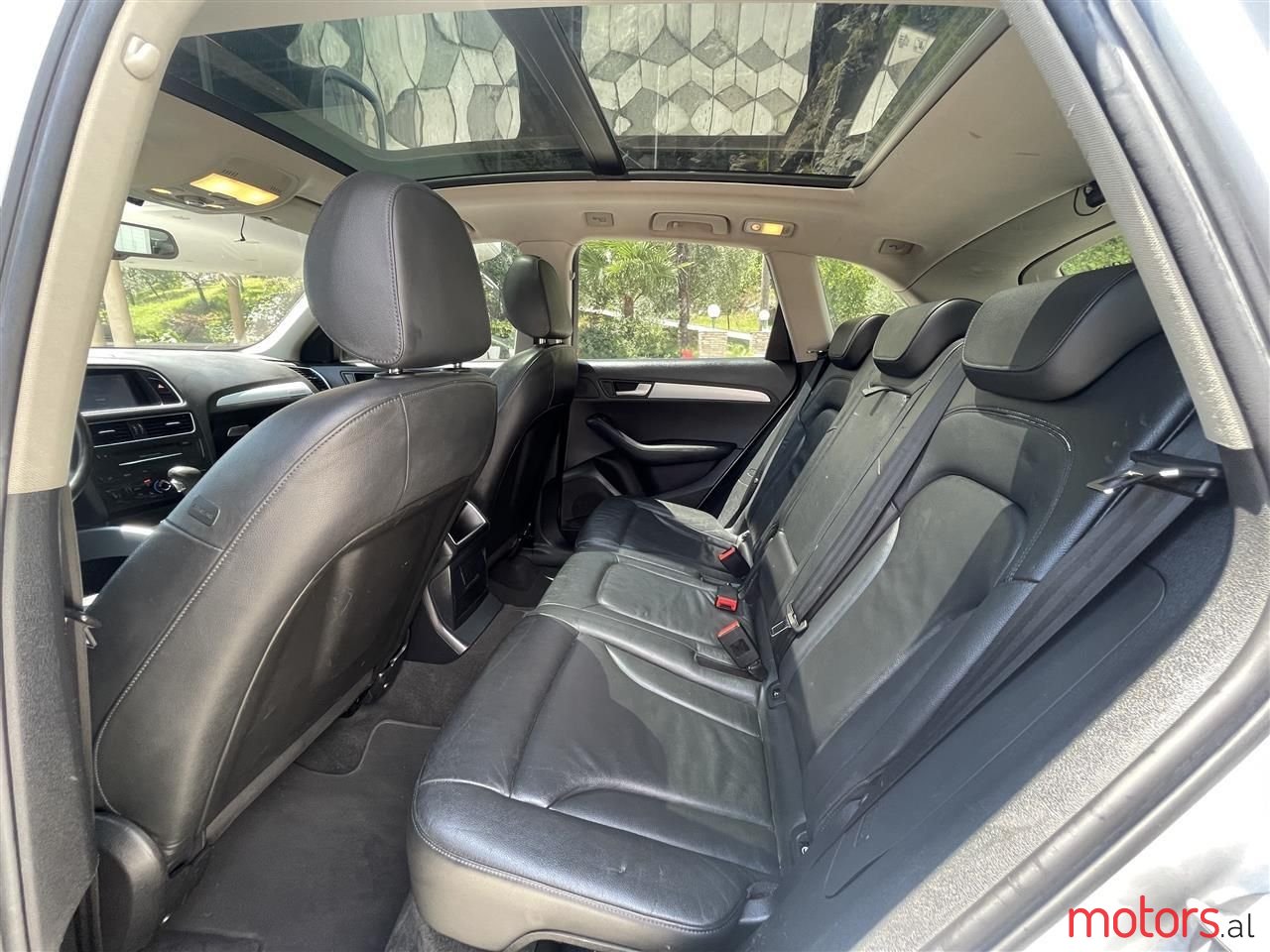 2011' Audi Q5 photo #4