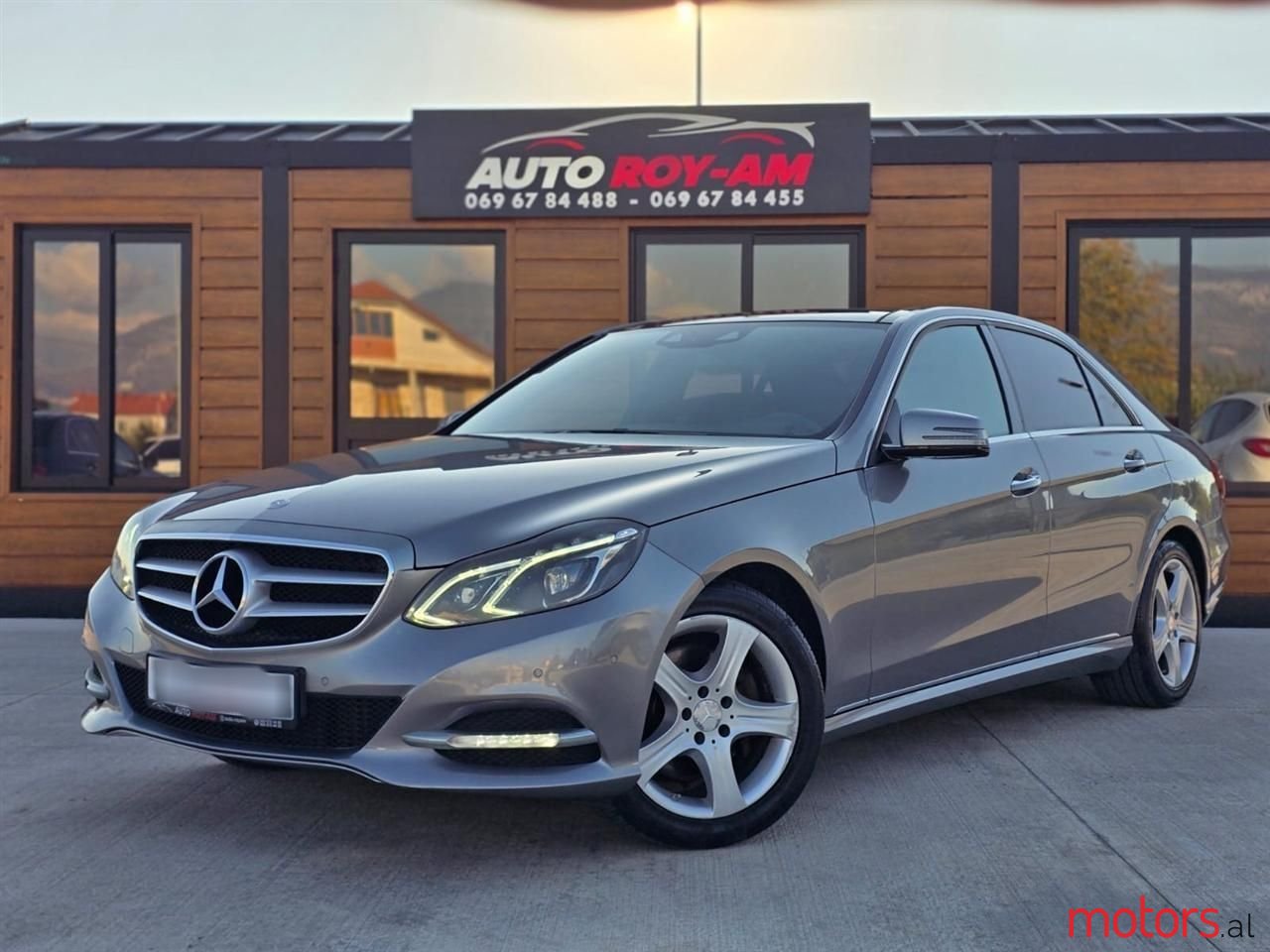2014' Mercedes-Benz E 250 photo #2