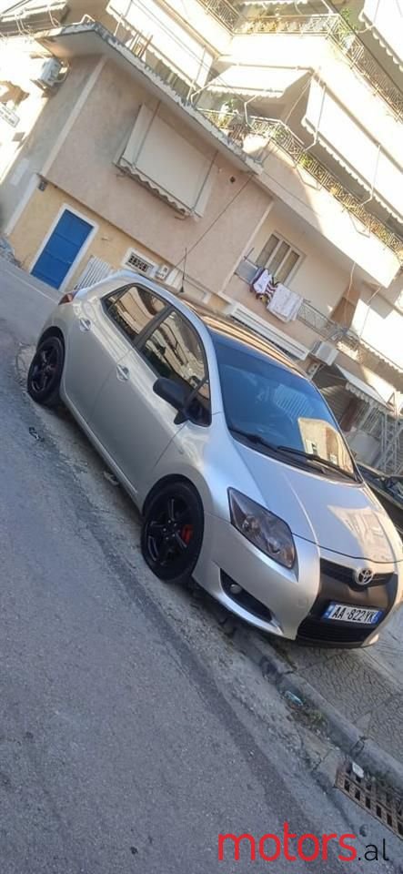 2009' Toyota Auris photo #2