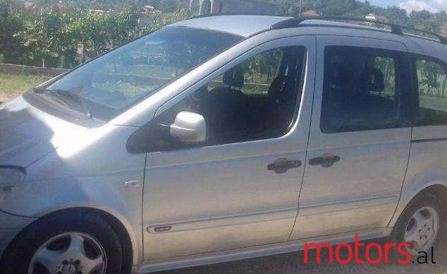 2003' Mercedes-Benz Vaneo photo #3