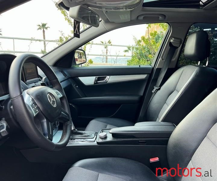 2009' Mercedes-Benz C 200 photo #5
