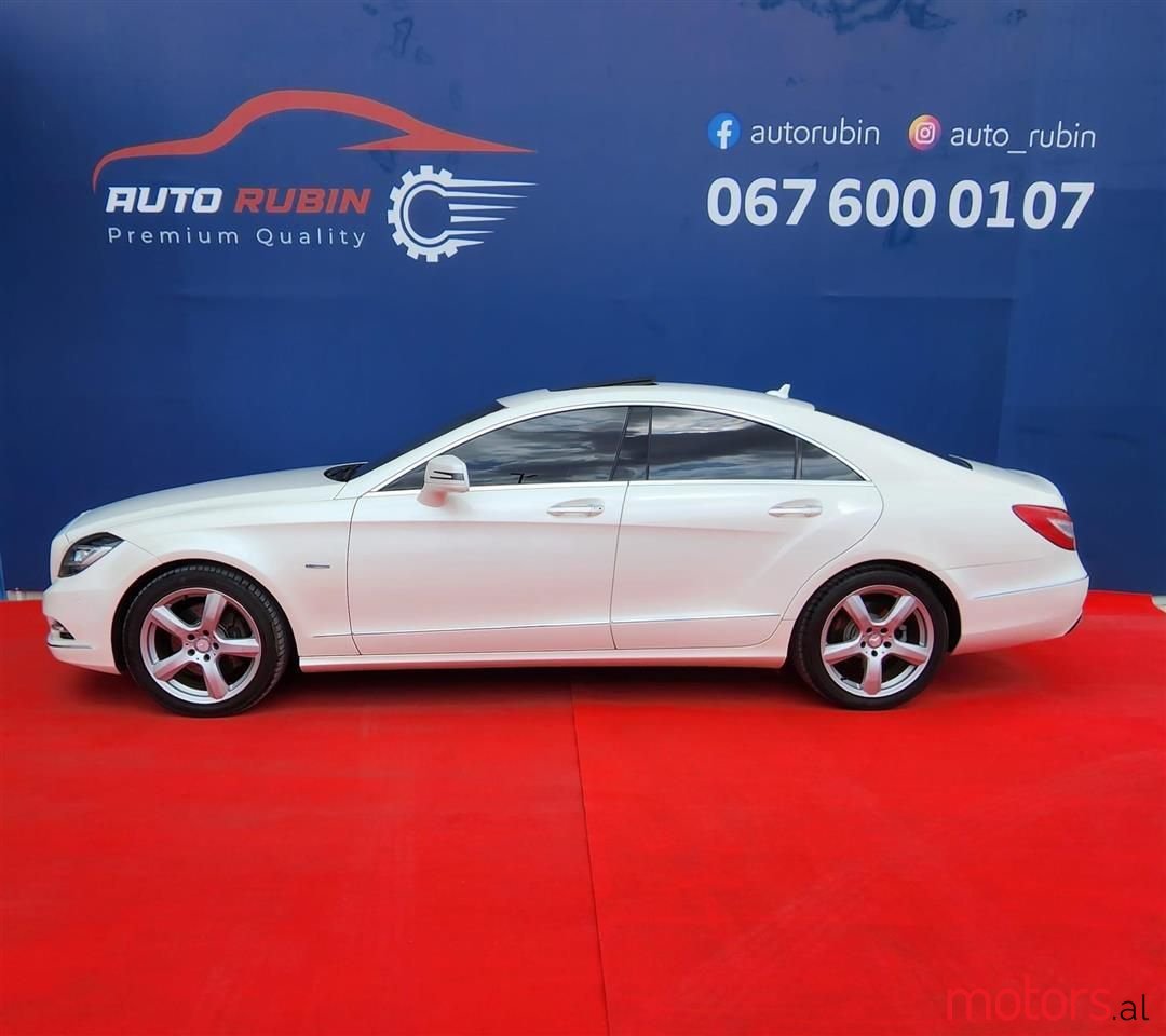 2012' Mercedes-Benz 350 photo #2