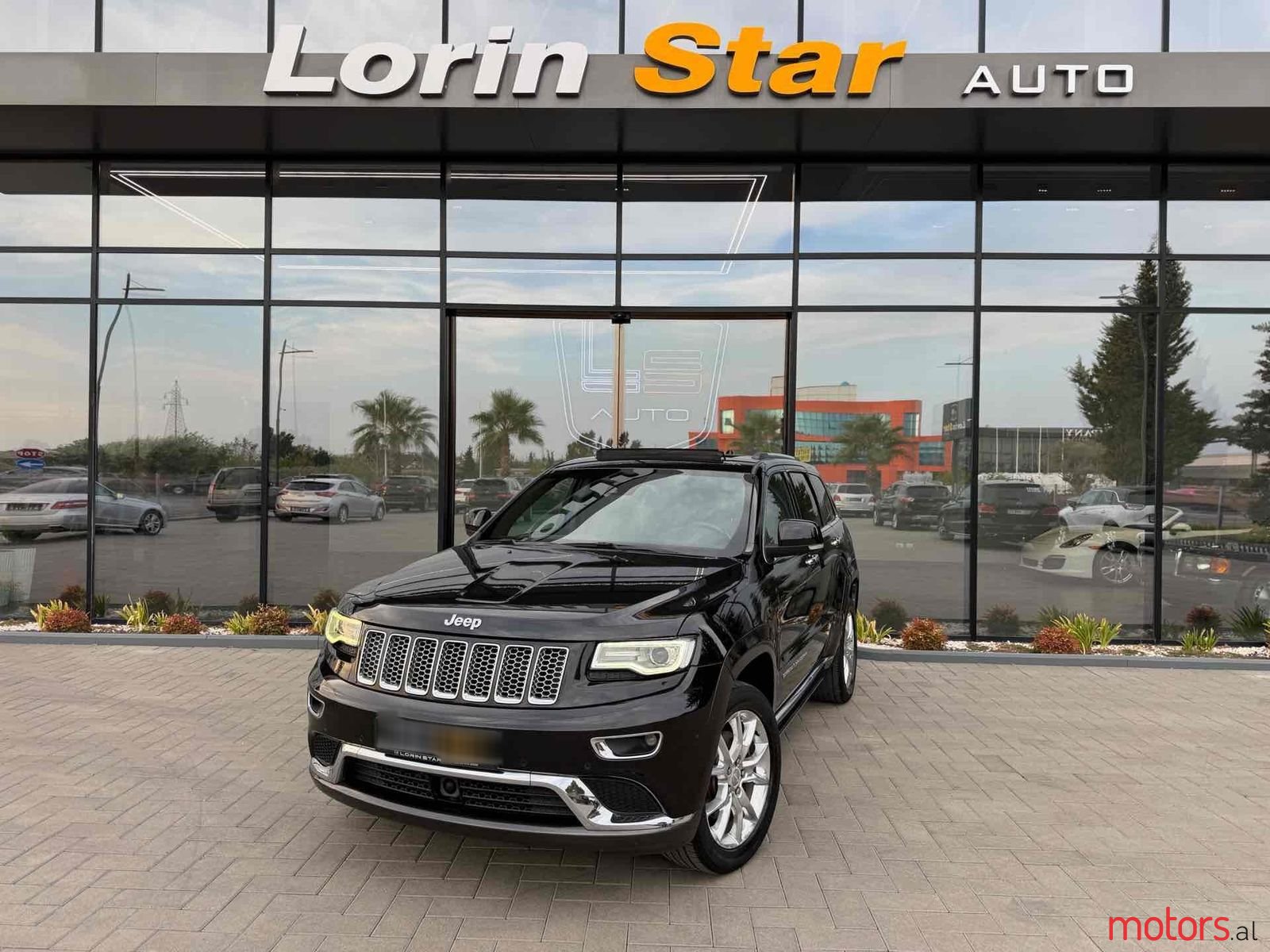 2015' Jeep Grand Cherokee photo #1