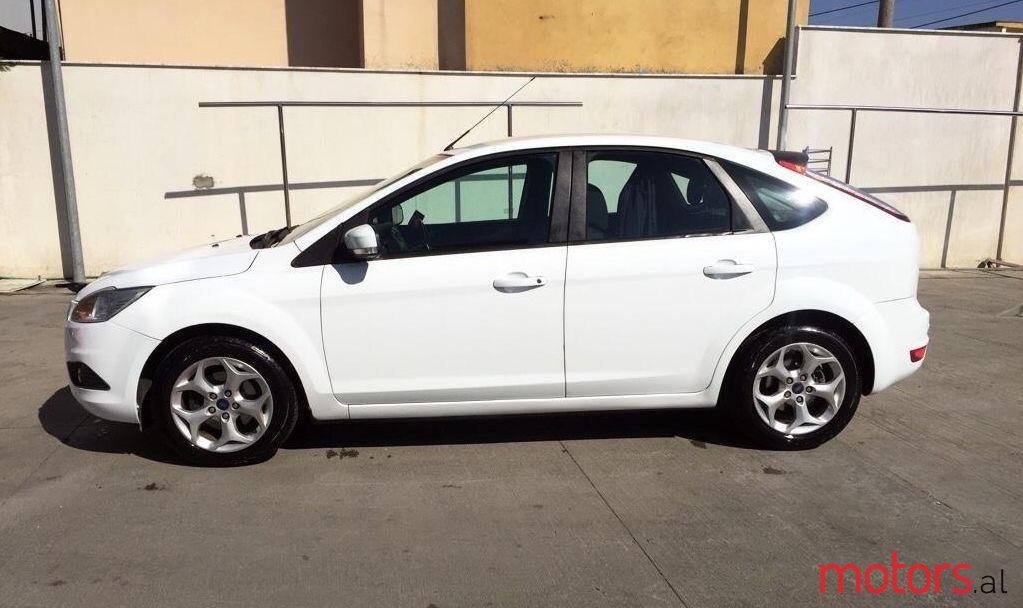 2009' Ford Focus photo #1