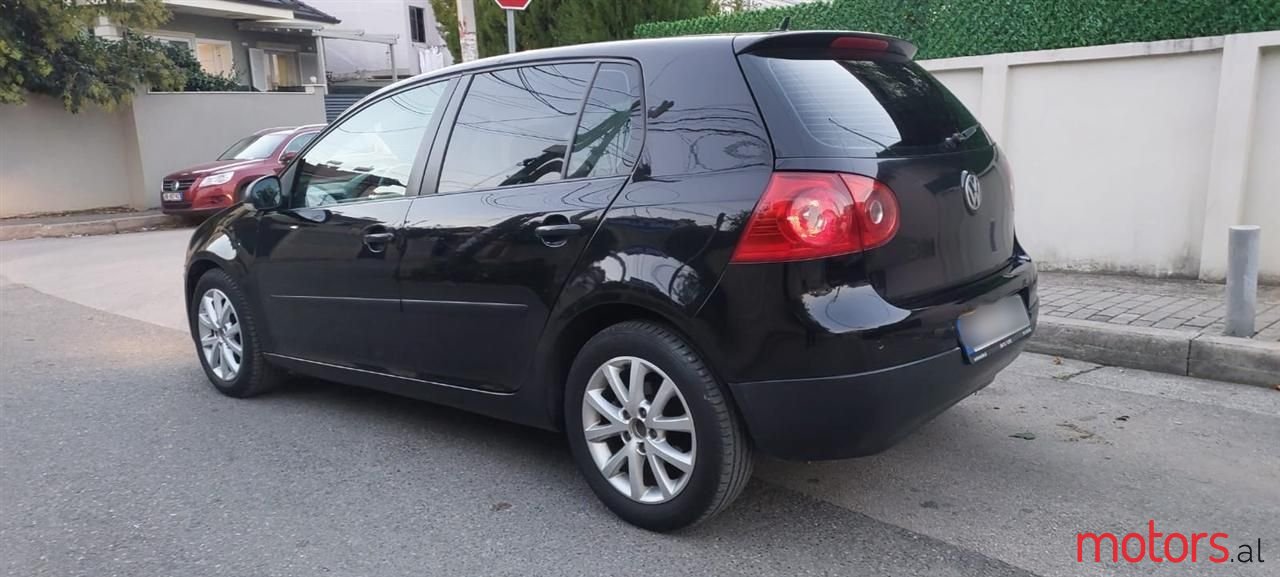 2005' Volkswagen Golf photo #4