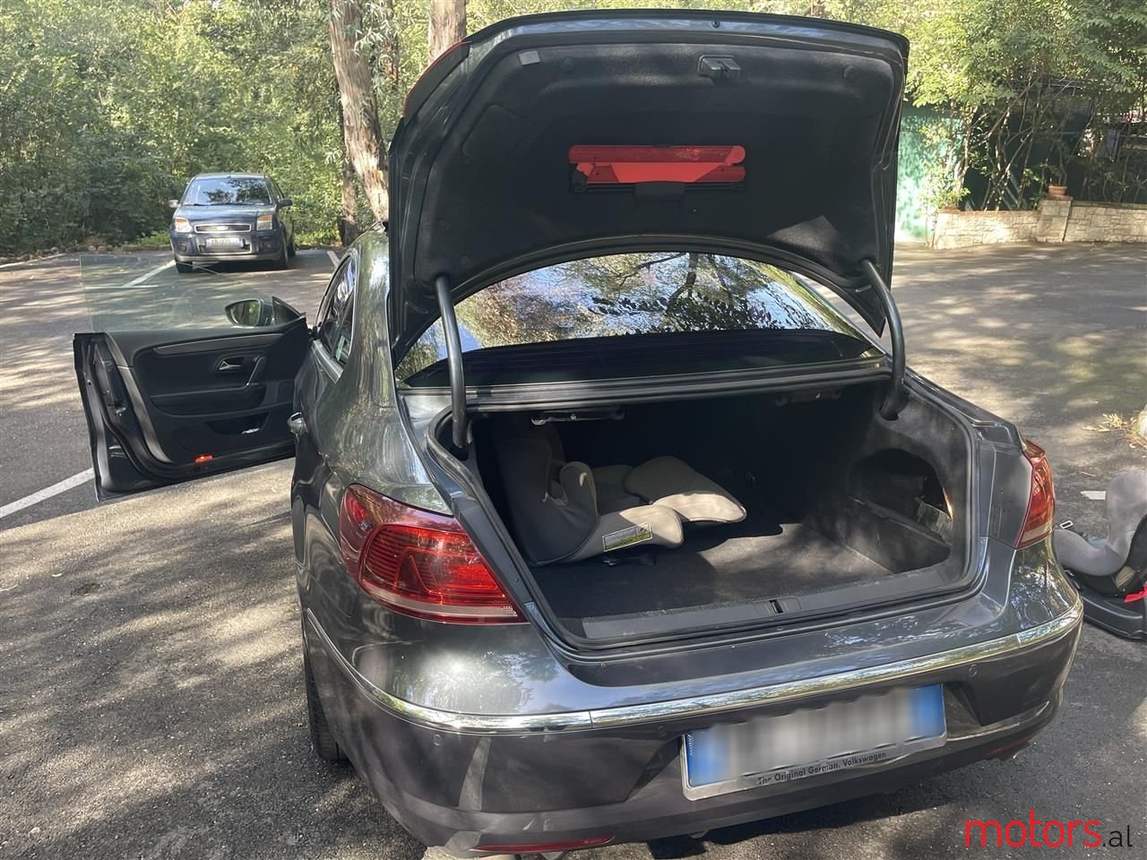 2013' Volkswagen Passat photo #6