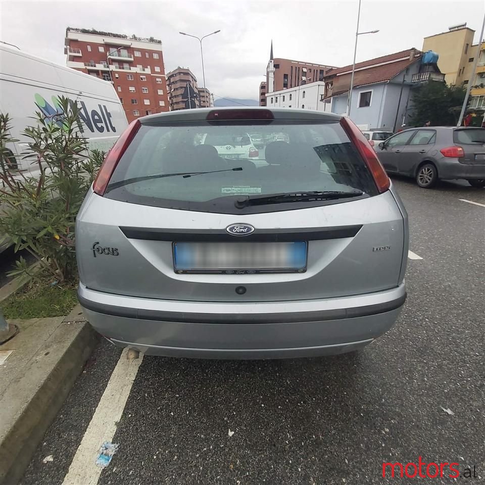 2002' Ford Focus photo #2