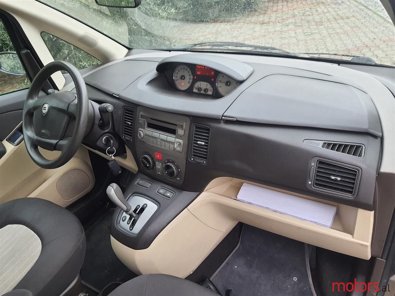 2008' Lancia Musa photo #5