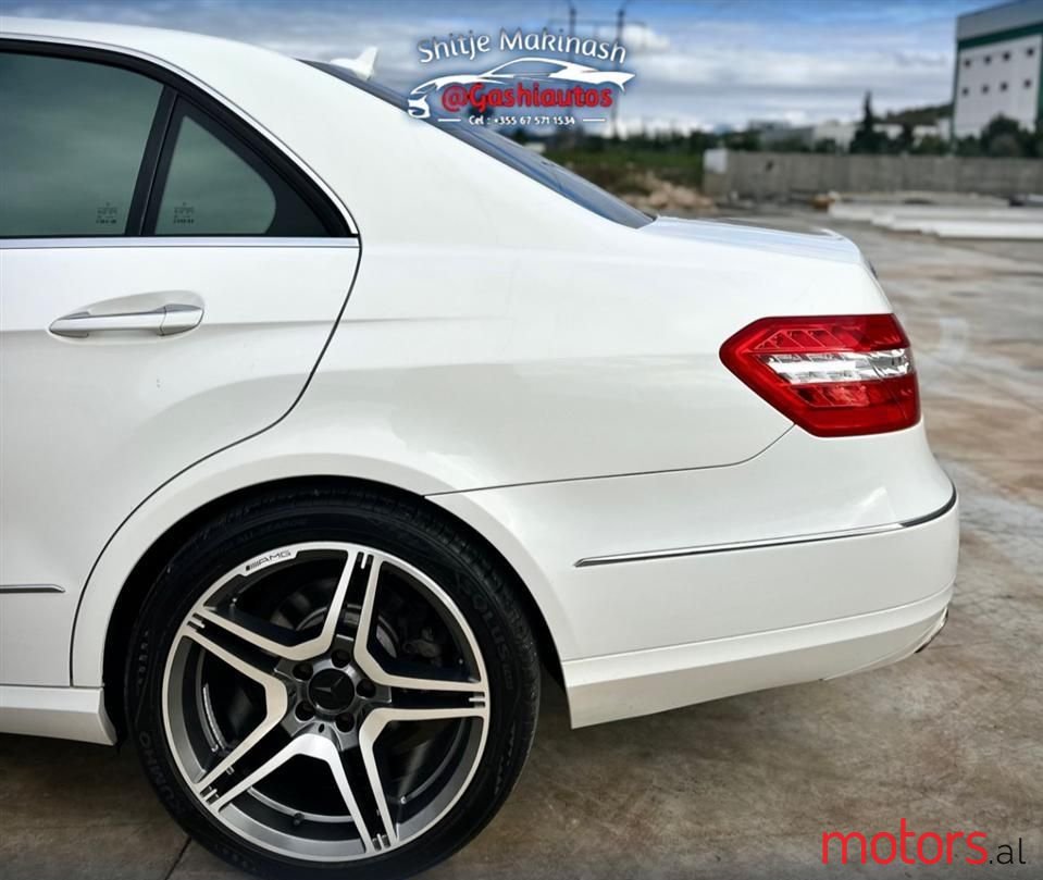 2013' Mercedes-Benz E 220 photo #6