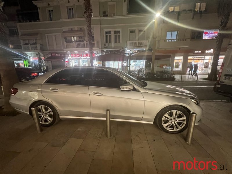 2014' Mercedes-Benz E 250 photo #1