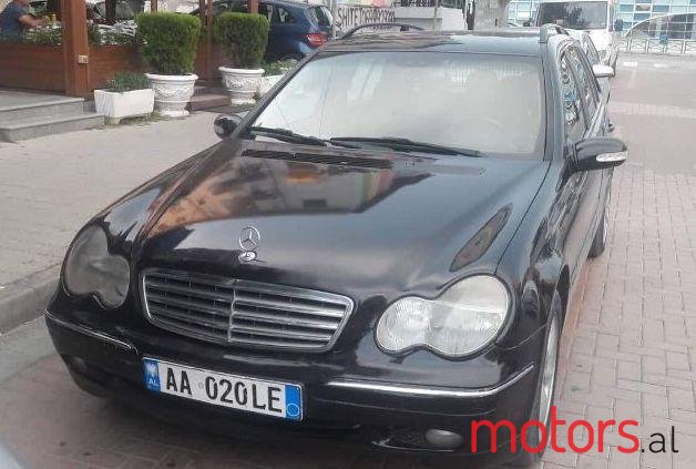 2002' Mercedes-Benz C-Class photo #1