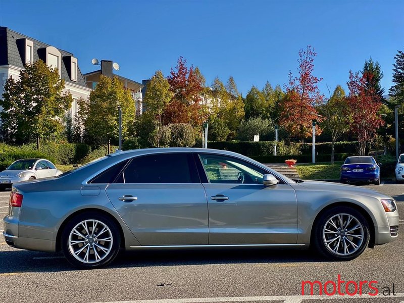 2013' Audi A8 photo #2