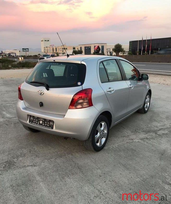2007' Toyota Yaris photo #1