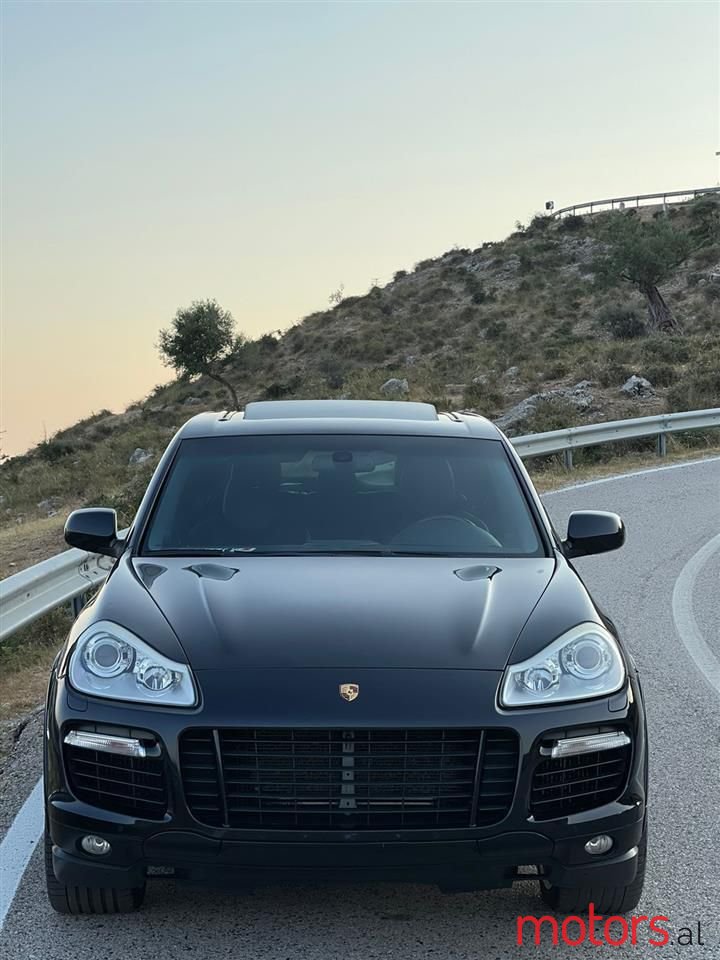 2009' Porsche Cayenne photo #3