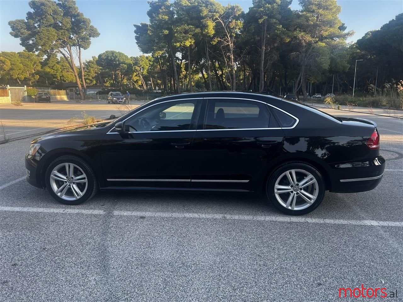 2013' Volkswagen Passat photo #4