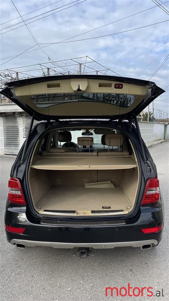 2010' Mercedes-Benz ML 350 photo #6