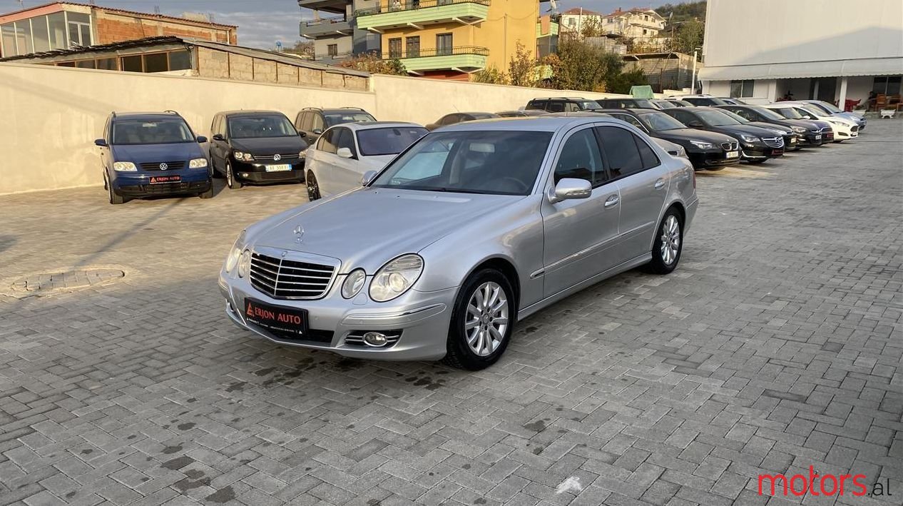 2009' Mercedes-Benz E 200 photo #1