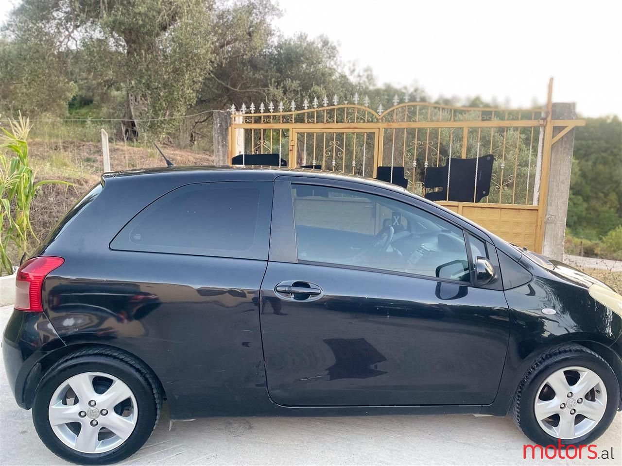 2006' Toyota Yaris photo #1