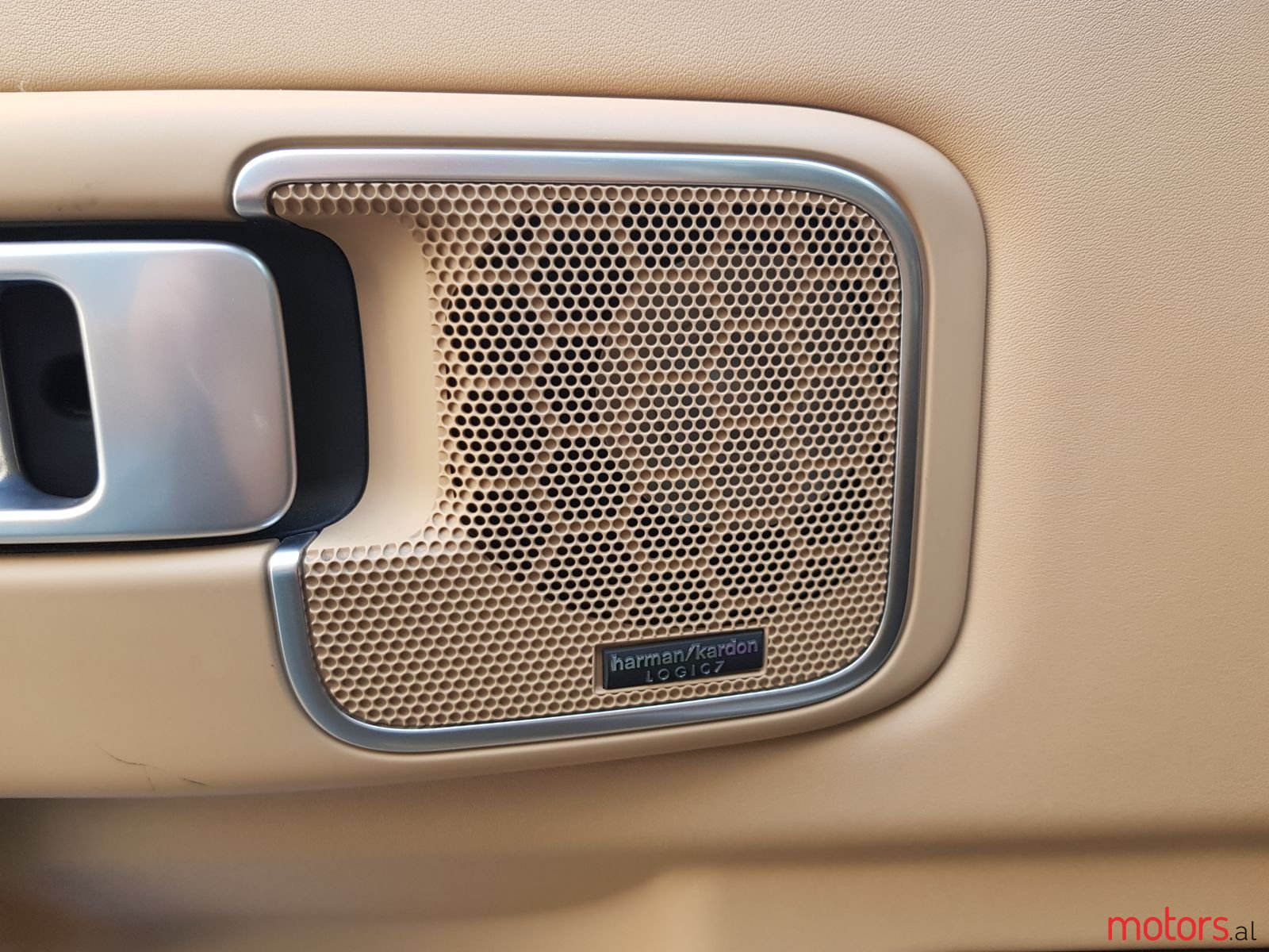 2008' Land Rover Range Rover photo #2