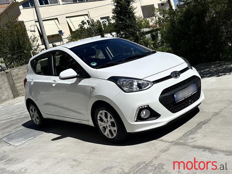 2016' Hyundai i10 photo #1