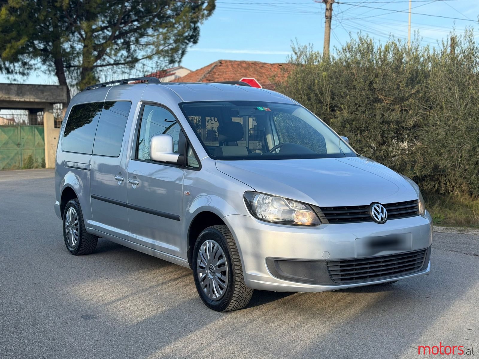 2012' Volkswagen Caddy photo #5