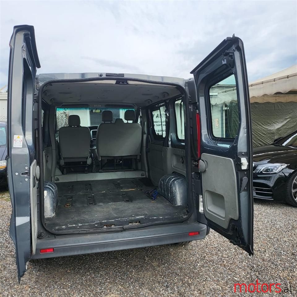 2012' Renault Trafic photo #3