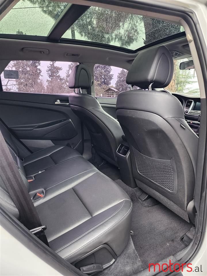 2016' Hyundai Tucson photo #2