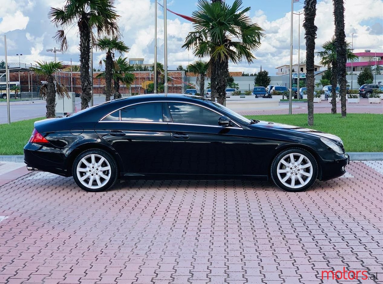 2005' Mercedes-Benz CLS 320 photo #1