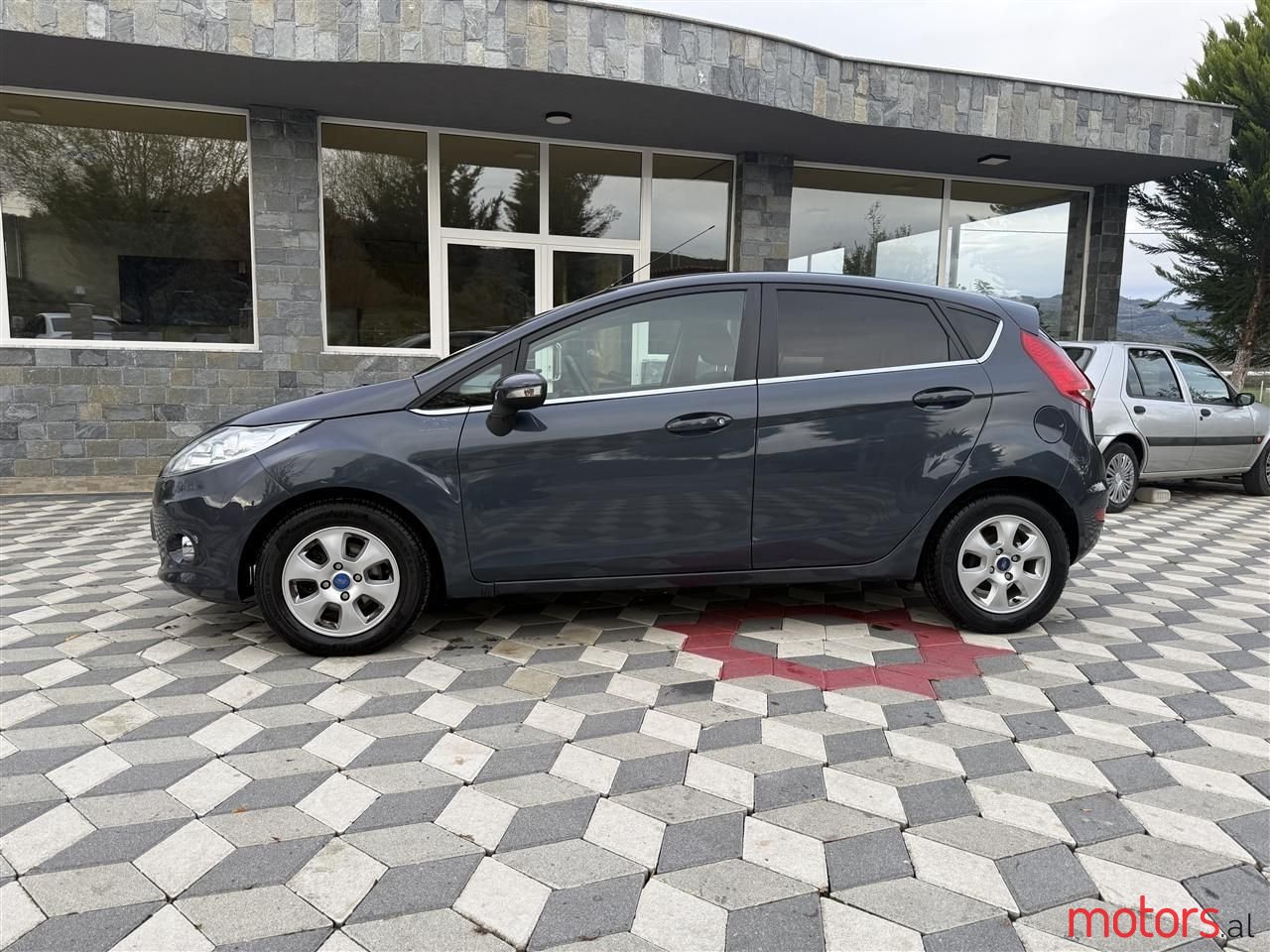 2011' Ford Fiesta photo #1