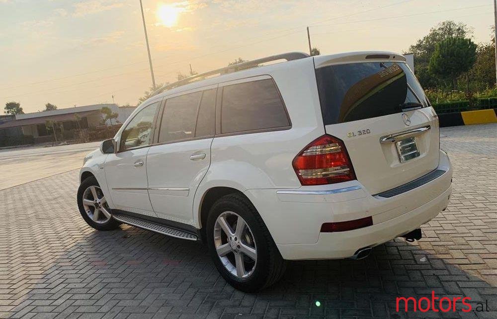2009' Mercedes-Benz GL 320 photo #1
