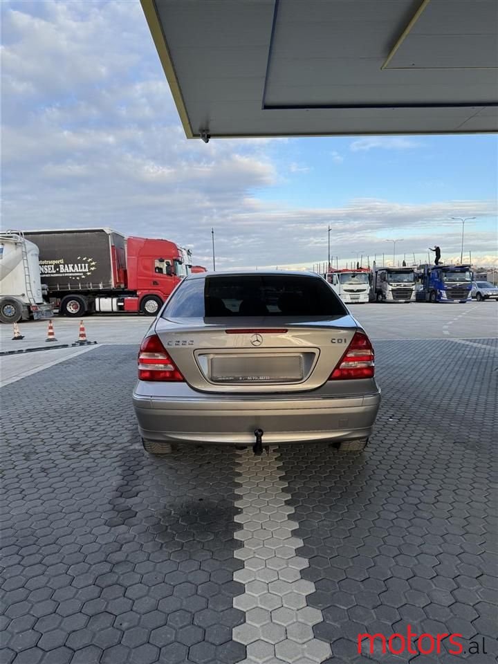 2005' Mercedes-Benz C 220 photo #4