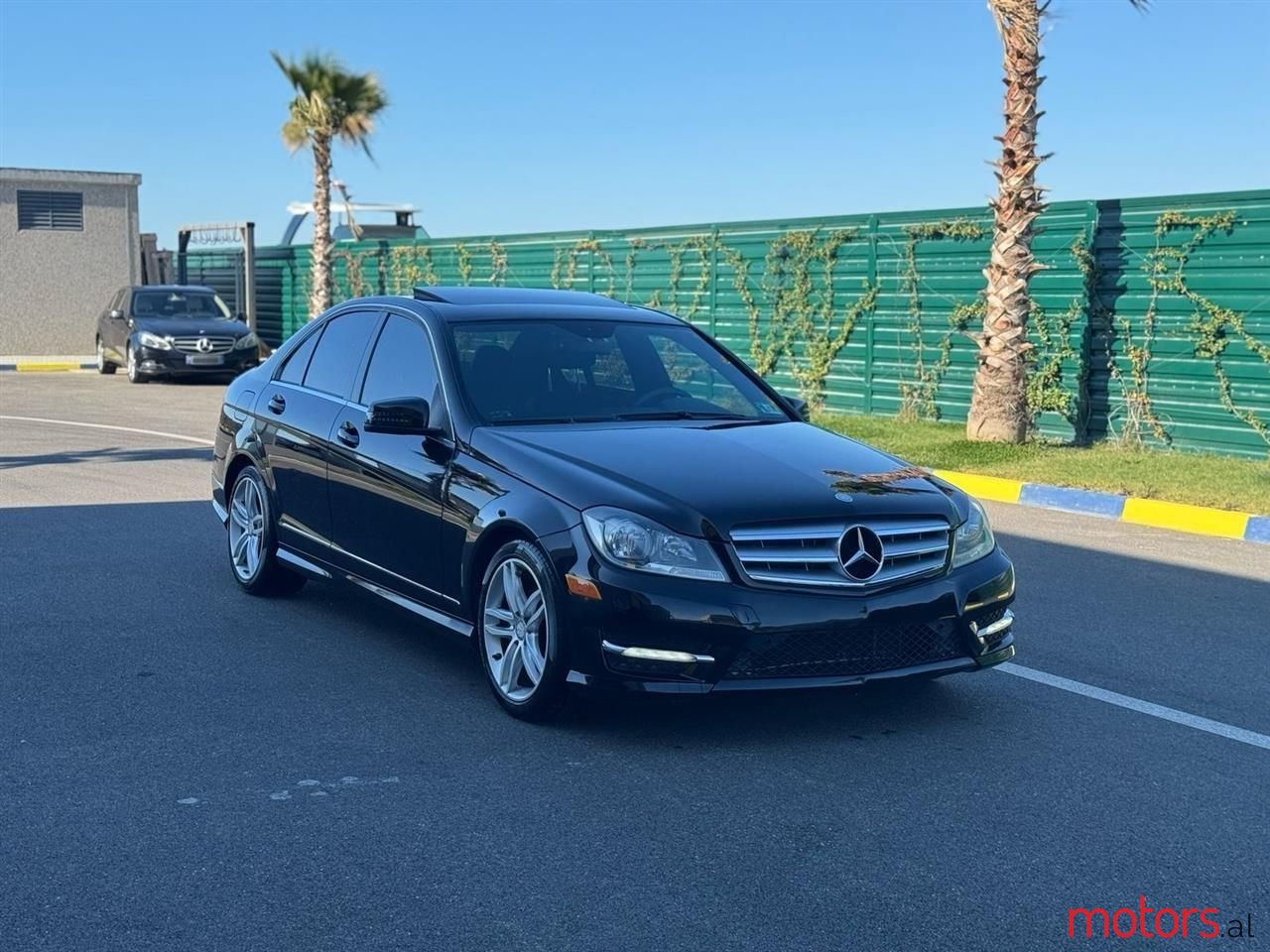 2012' Mercedes-Benz C 300 photo #1