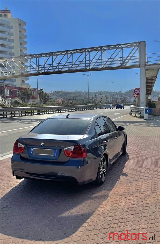 2005' BMW 320 photo #1