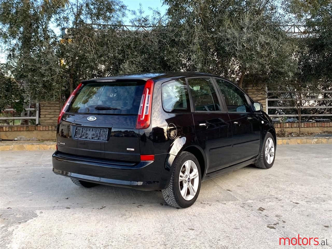 2010' Ford C-MAX photo #3