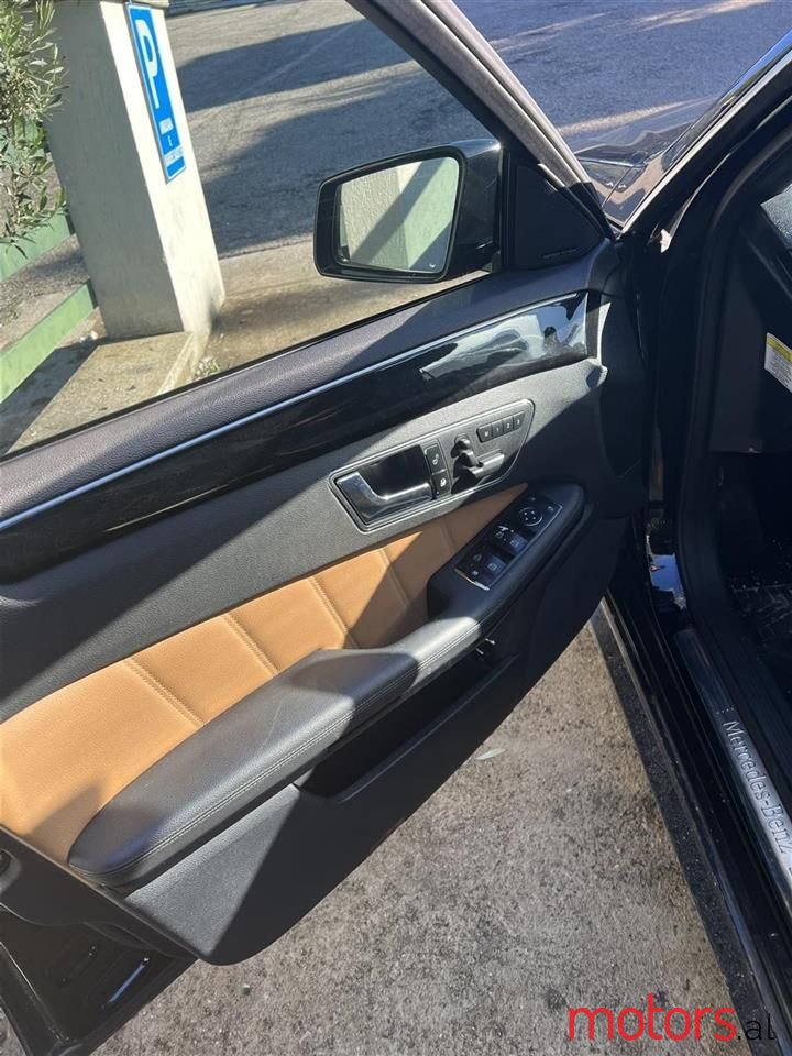 2010' Mercedes-Benz E 350 photo #3