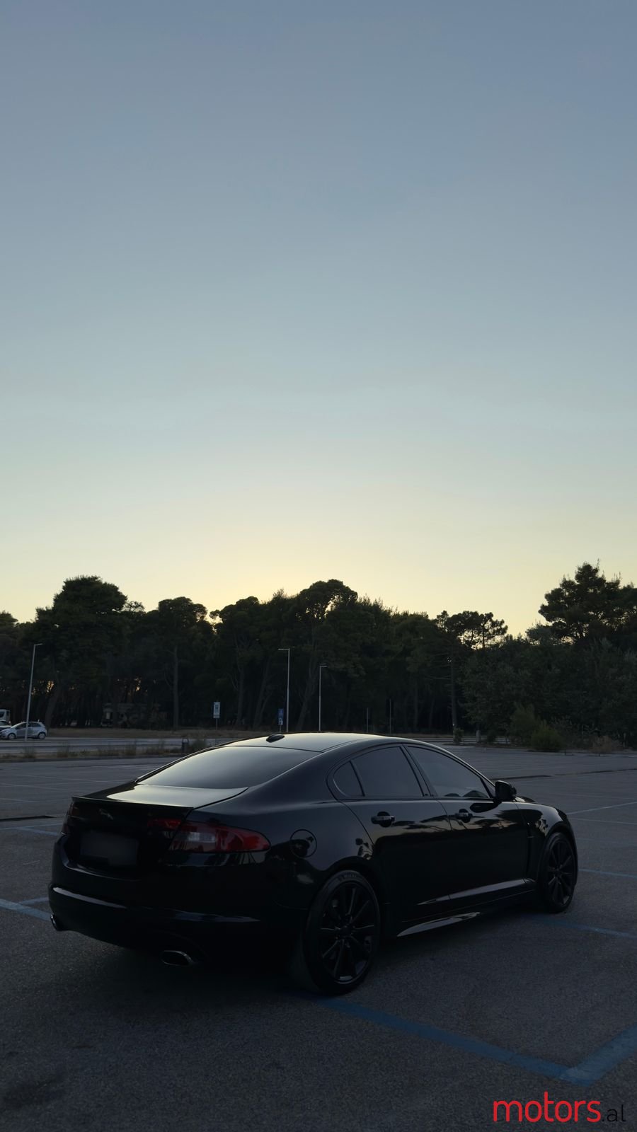 2012' Jaguar XF photo #4
