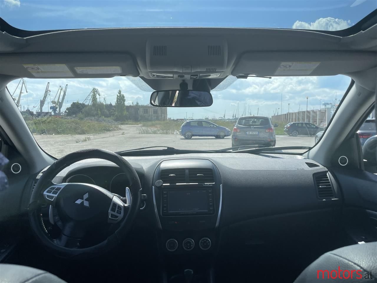 2012' Mitsubishi ASX photo #4