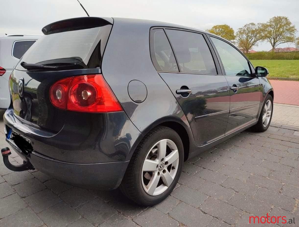 2007' Volkswagen Golf photo #2