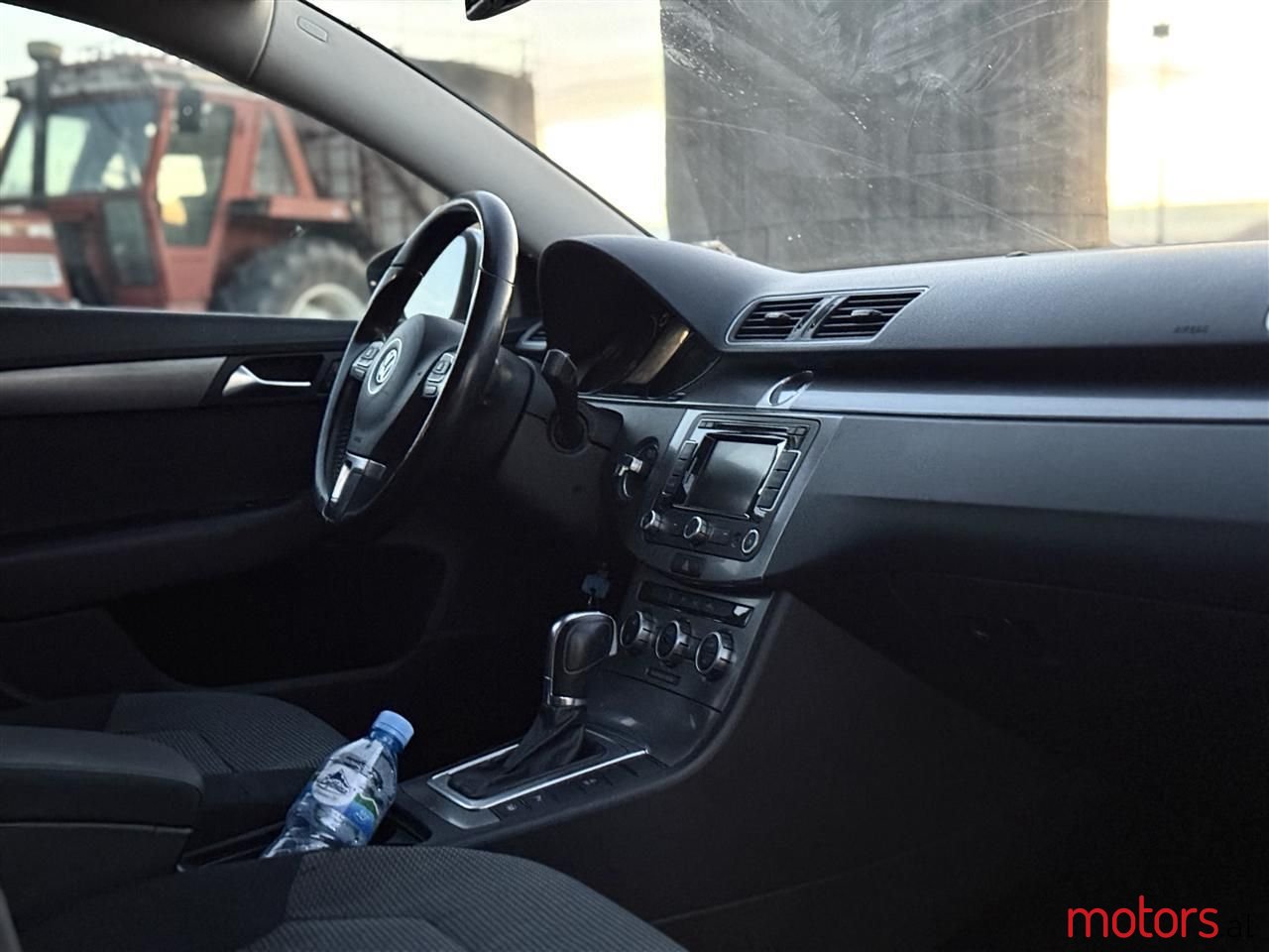 2014' Volkswagen Passat photo #5