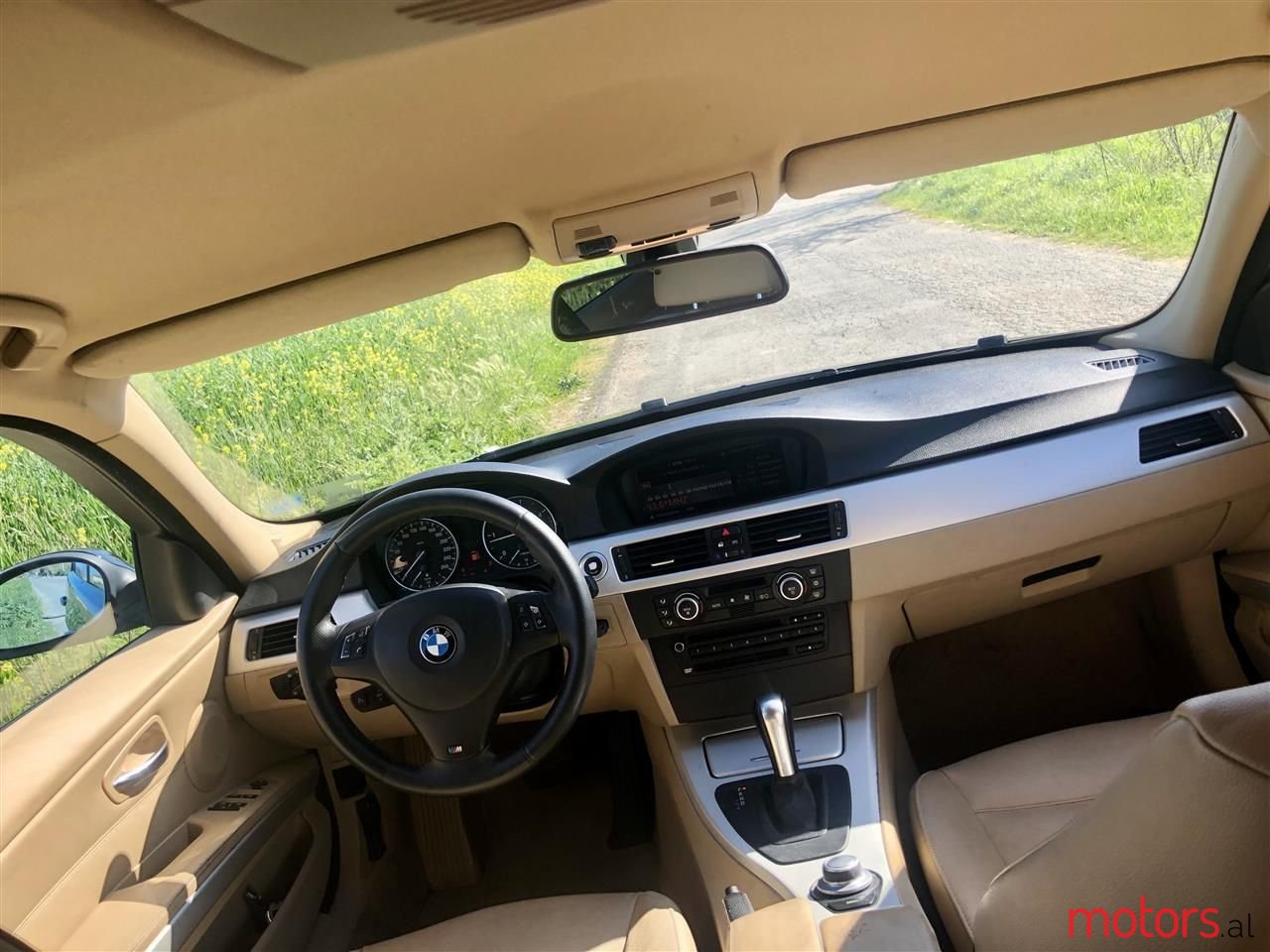 2008' BMW 320 photo #5