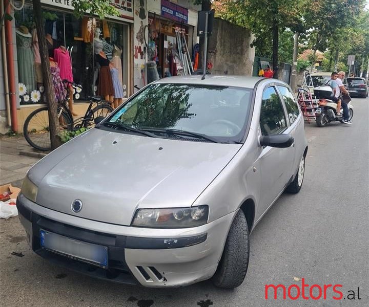 2004' Fiat Punto photo #2