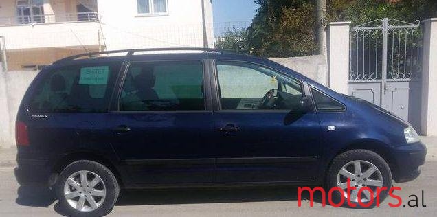 2002' Volkswagen Sharan photo #1